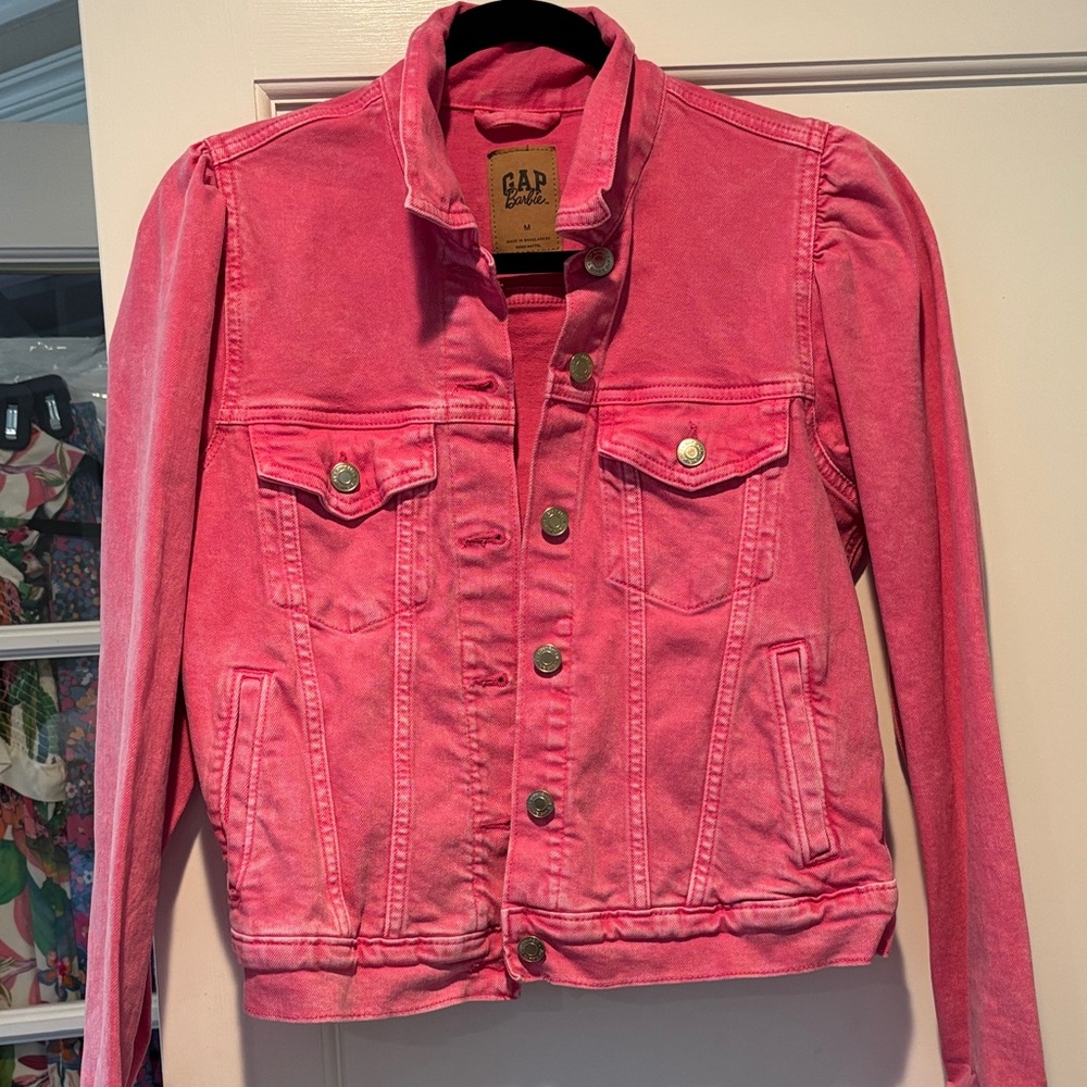 GAP Women's Vibrant Pink Jean Jacket. Tags are off but never been worn